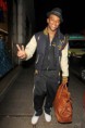 /album/oritse/oritse-williams-jls-juggles-several-bags-shops-mdeox34m-mil-jpg/